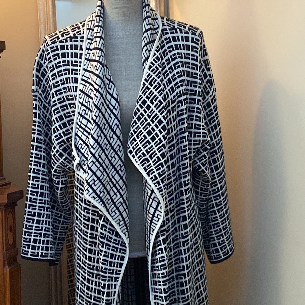 Josie Natori Long Duster sweater jacket black and white size M fits M/L/XL